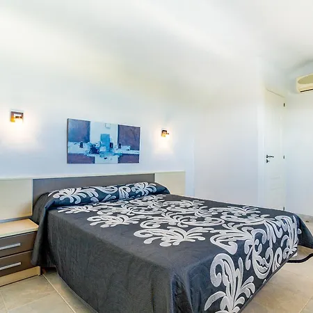 Realrent Mirador Al Mar Апартаменты *