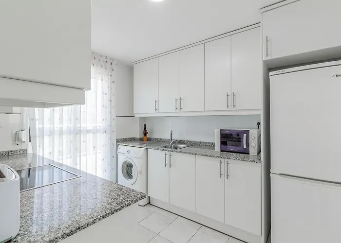 Realrent Mirador Al Mar דירה *